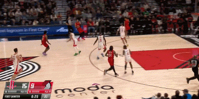 DG视讯官网平台这身体素质！卡马拉先突破三步单臂战斧暴扣&再起飞单臂补扣！